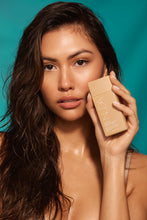 Load image into Gallery viewer, SOLARGLOW - MINERAL SERUM SUNSCREEN SPF 30